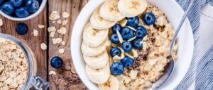 Oatmeal with blueberries