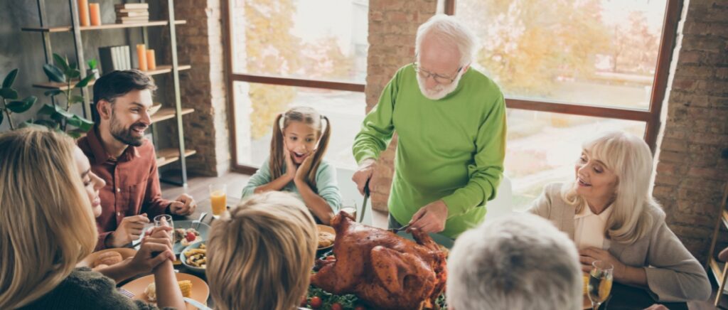 family celebrating thanksgiving